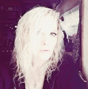 Meet your Posher, Nikki